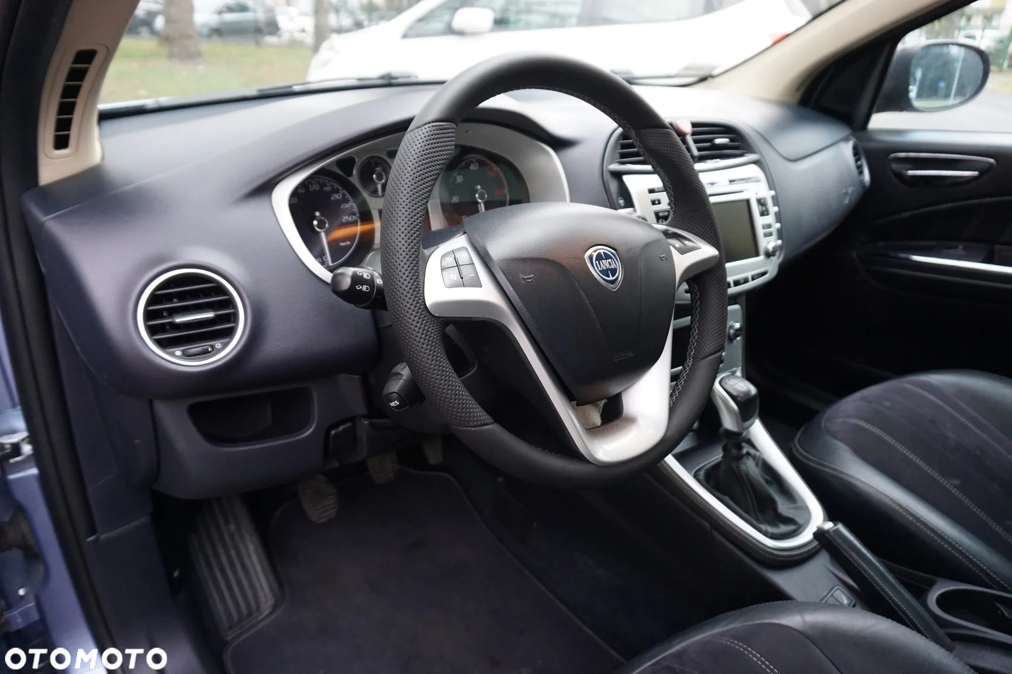 Lancia Delta 2.0 MJ Platino - 18