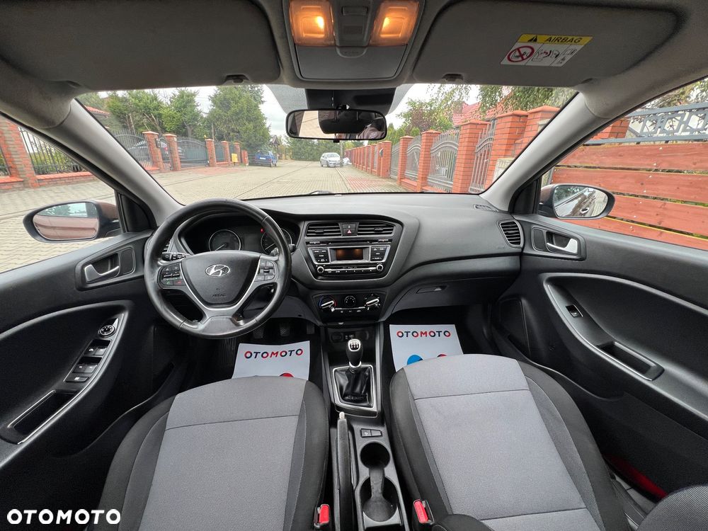 Hyundai i20 blue 1.2 Style - 6