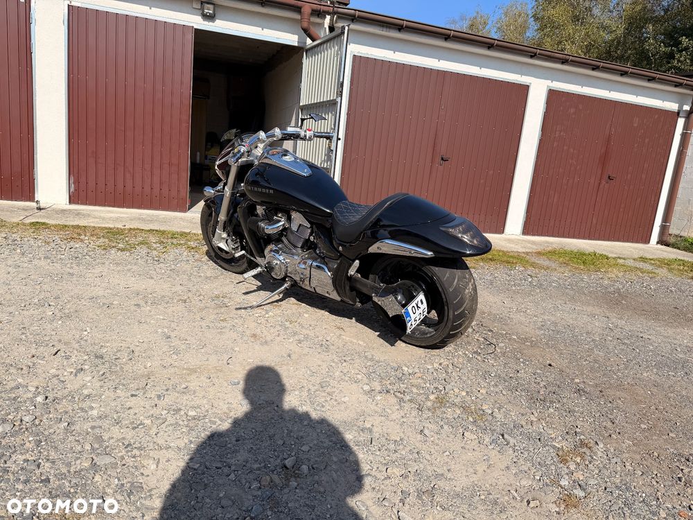 Suzuki Intruder - 6