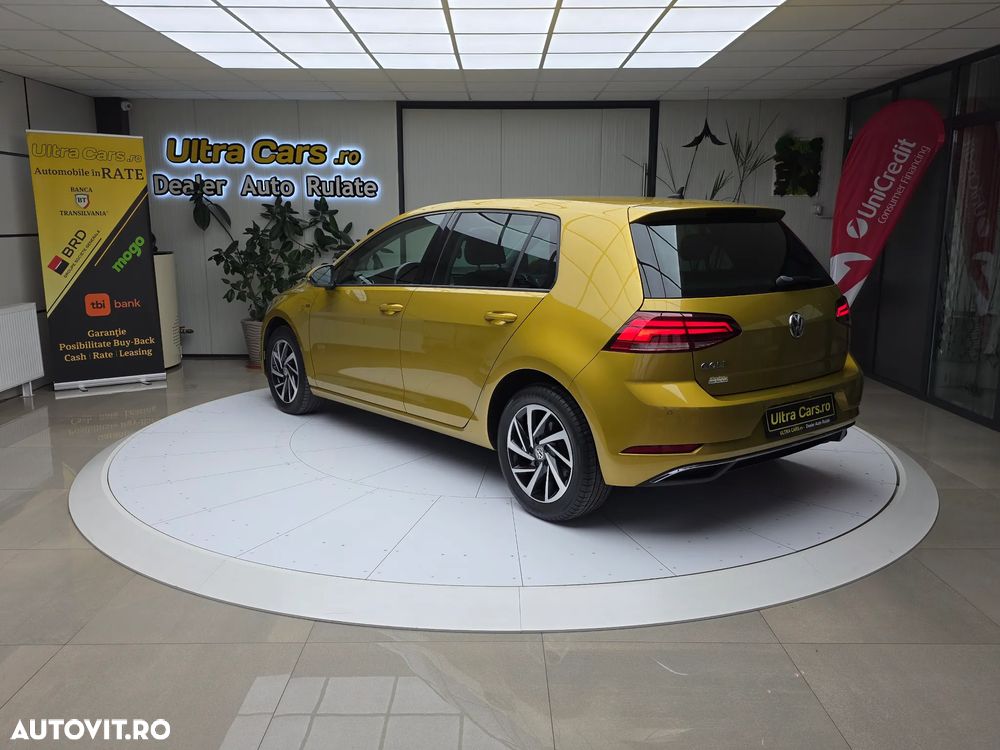 Volkswagen Golf - 4