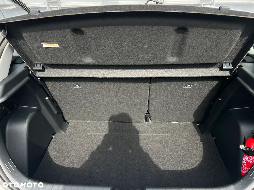 Hyundai i20 1.2 Pure - 18