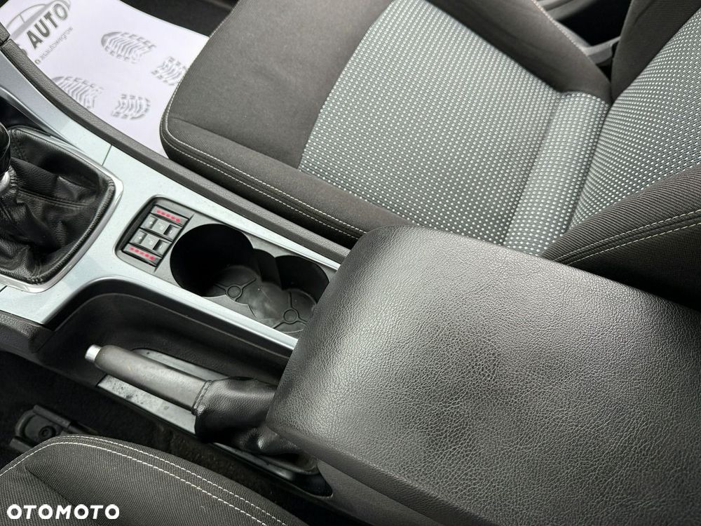 Ford Mondeo 2.0 TDCi Titanium - 18