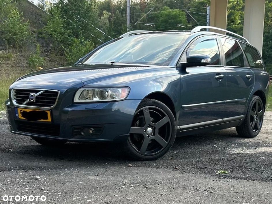 Volvo V50 2.0 Momentum - 1