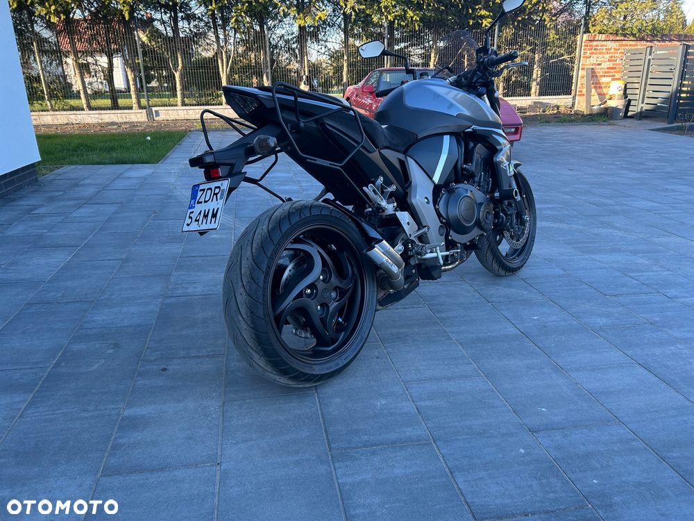 Honda CB - 8