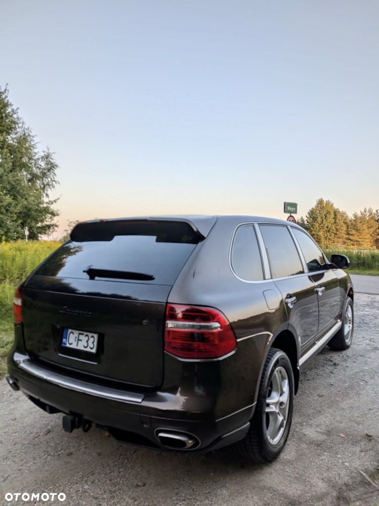 Porsche Cayenne - 6