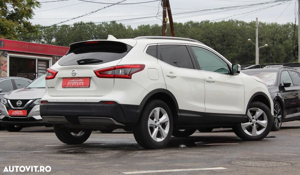 Nissan Qashqai - 2