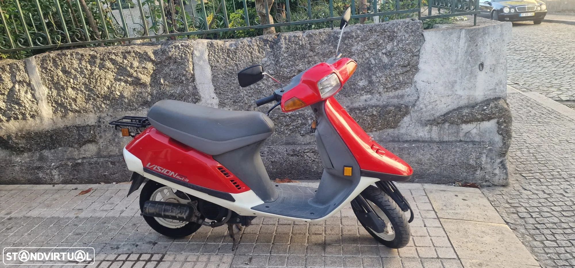 Honda Vision - 1