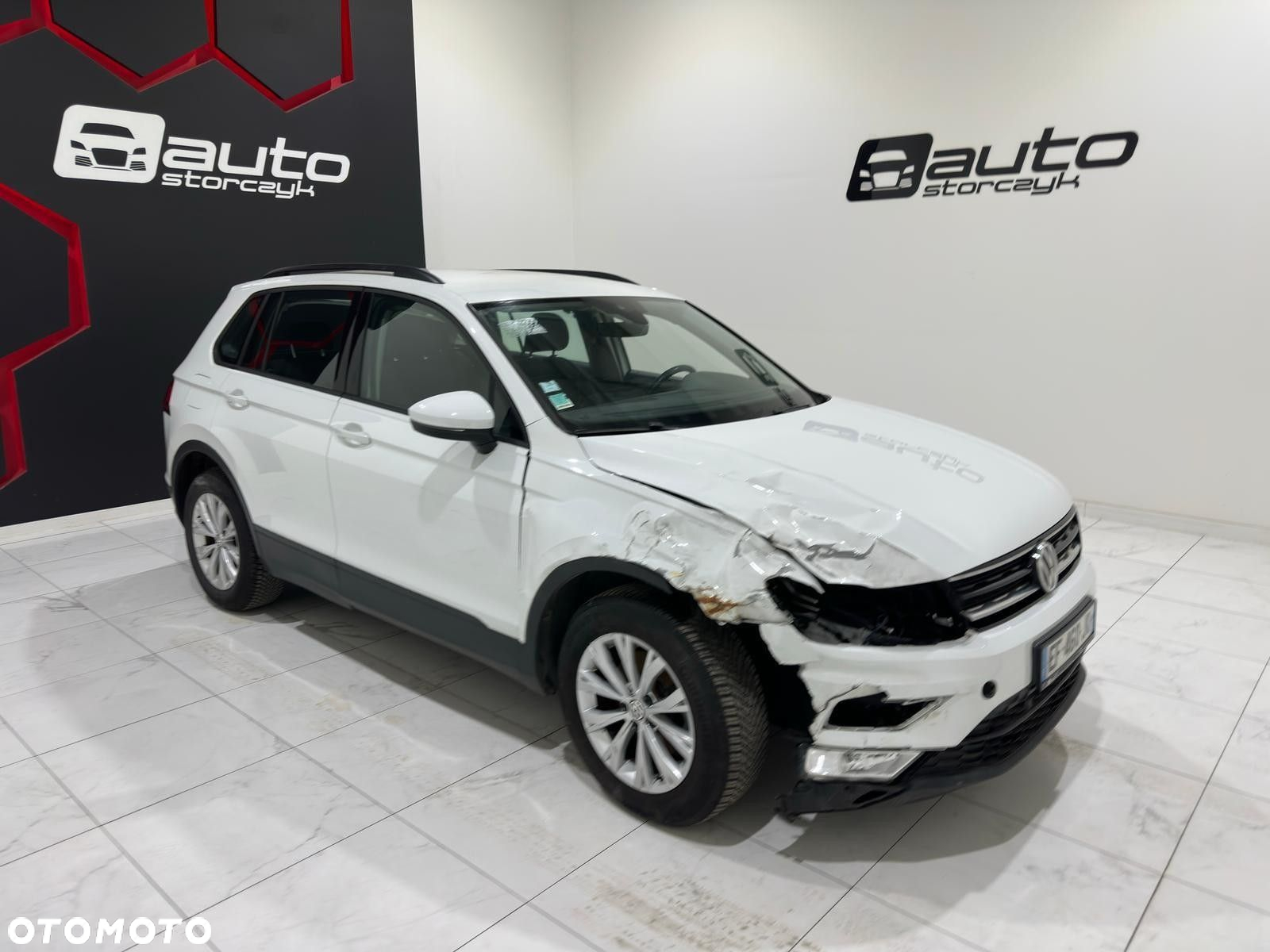 Volkswagen Tiguan - 12