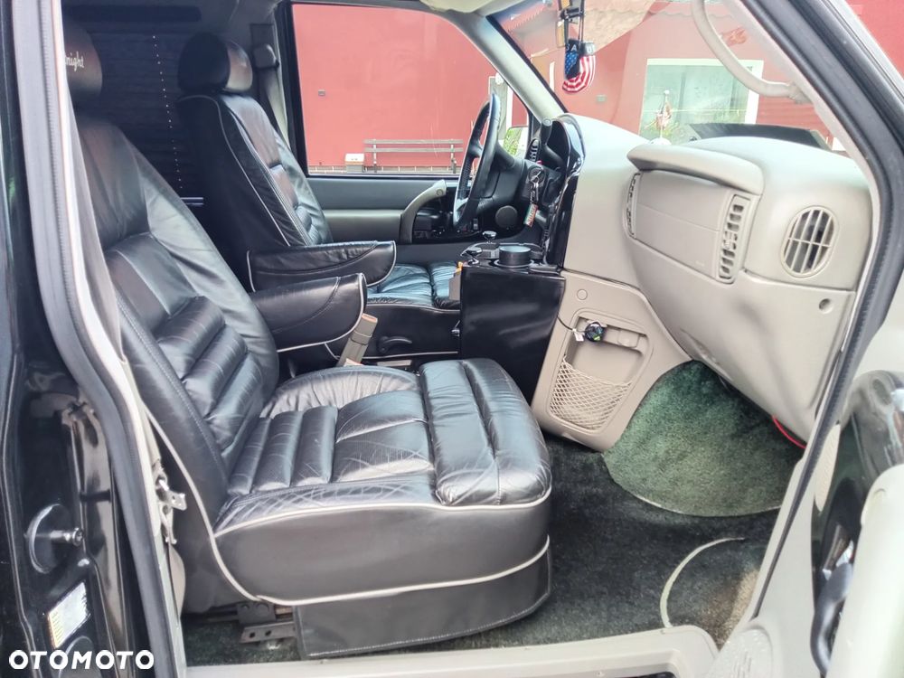 Chevrolet Astro - 7