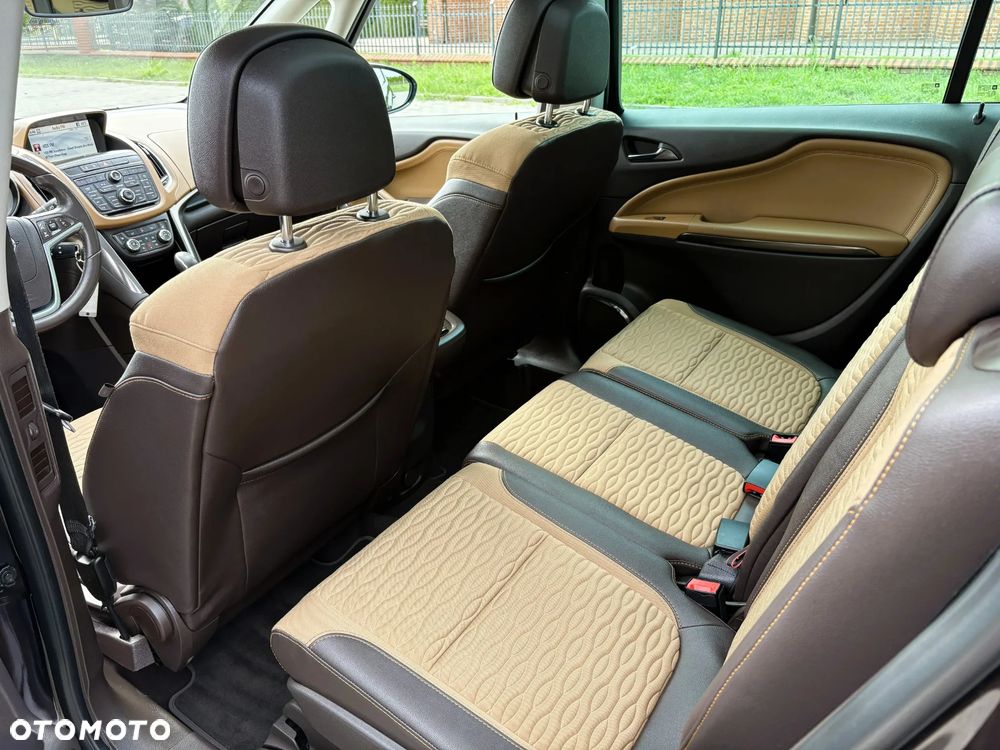 Opel Zafira - 22