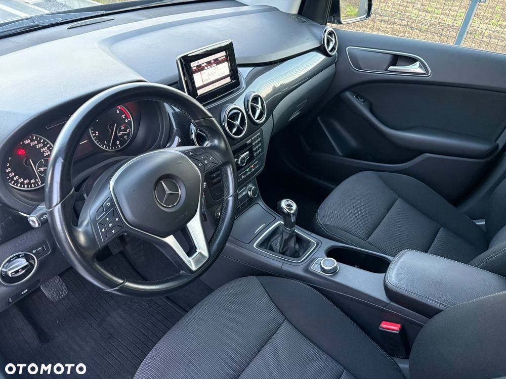 Mercedes-Benz Klasa B 180 CDI (BlueEFFICIENCY) - 9
