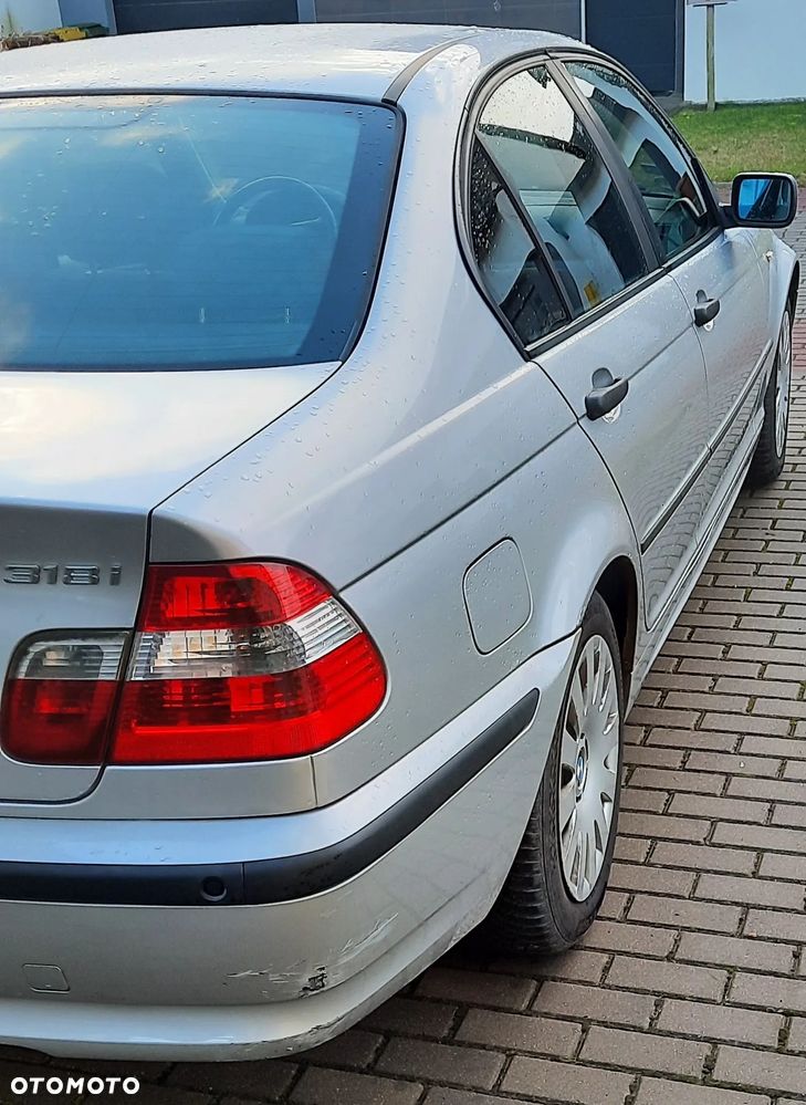 BMW Seria 3 318i - 6