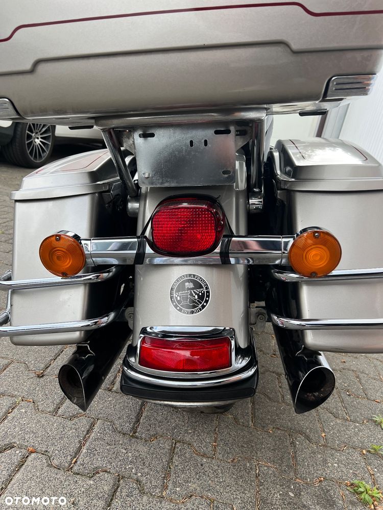 Harley-Davidson Touring Electra Glide - 16