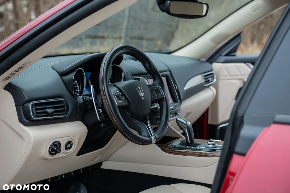 Maserati Levante S Q4 GranLusso - 34