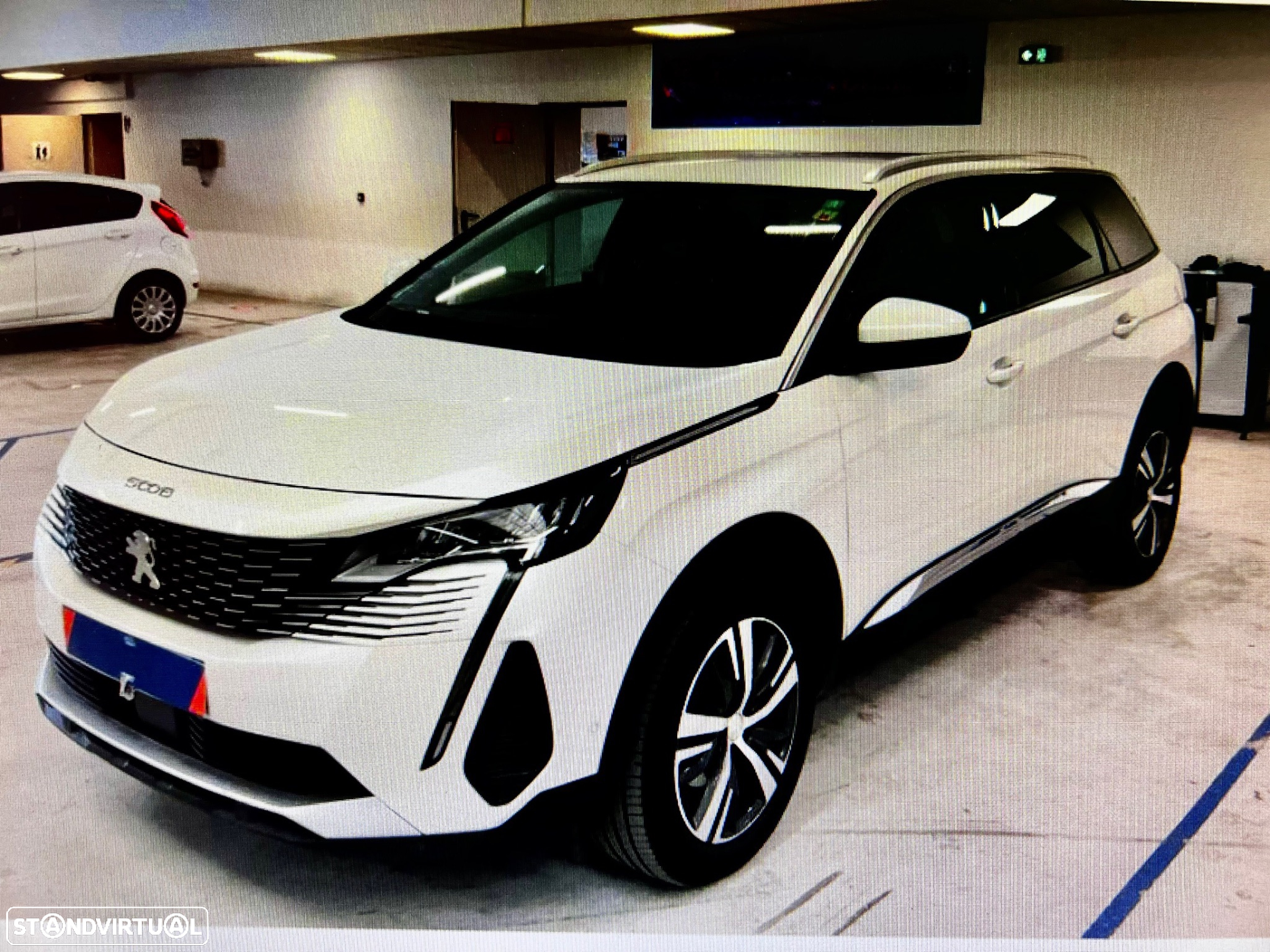 Peugeot 5008 1.2 PureTech Allure - 2
