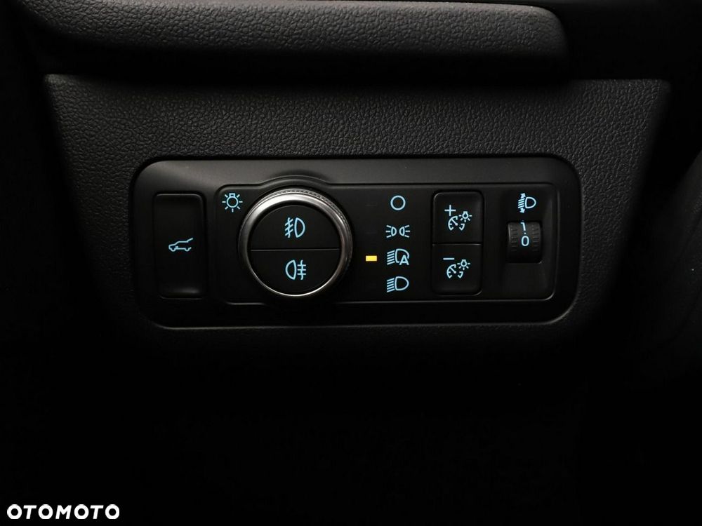Ford Kuga 2.5 Duratec FHEV ST-LINE X - 36