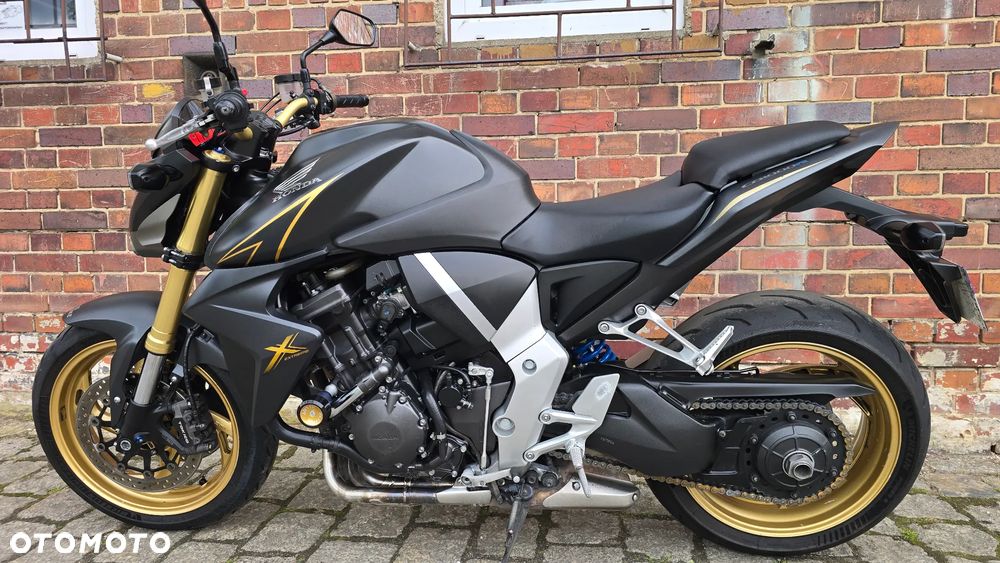 Honda CB - 11