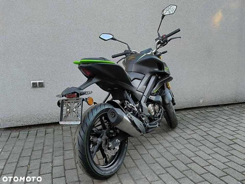 QJMOTOR SRK 125S - 13