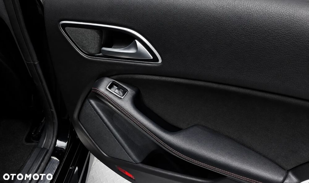 Mercedes-Benz CLA 250 AMG Line 7G-DCT - 28