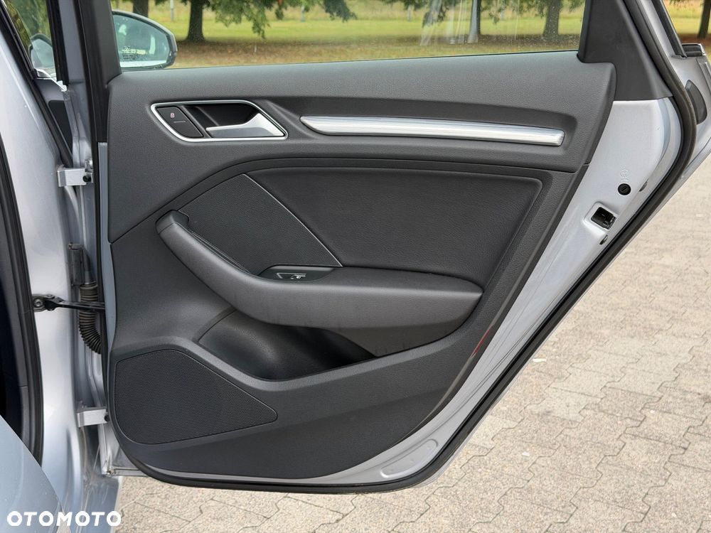 Audi A3 Limousine 1.8 TFSI S tronic Ambiente - 31
