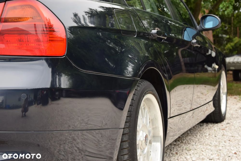BMW Seria 3 318i - 12