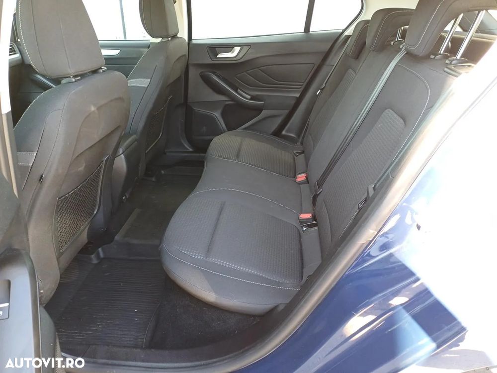 Ford Focus 1.0 EcoBoost Trend - 19
