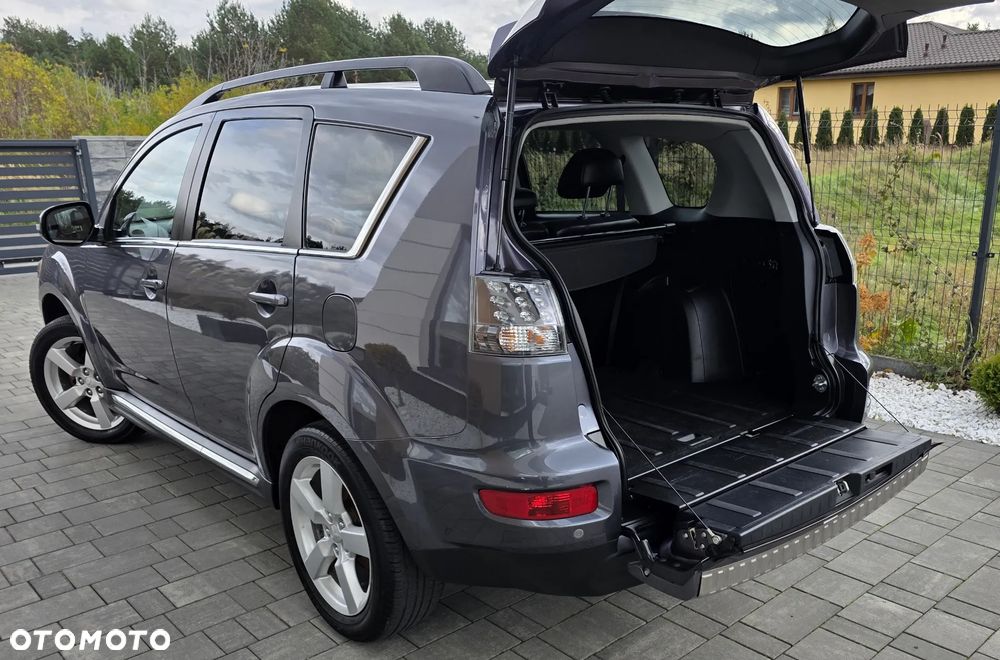 Mitsubishi Outlander 2.0 2WD - 4