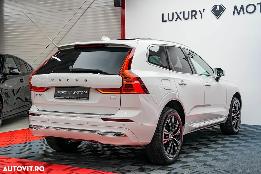 Volvo XC 60 Recharge T6 Twin Engine eAWD Inscription Expression - 11