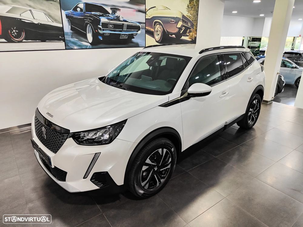 Peugeot 2008 1.2 PureTech Allure EAT8 - 21