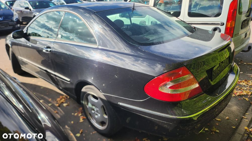 Mercedes-Benz CLK - 25