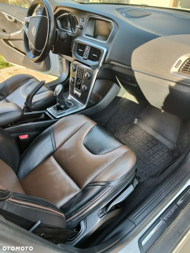 Volvo V40 Cross Country D2 - 3