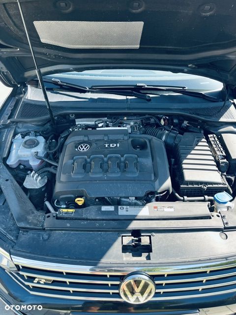 Volkswagen Passat - 22