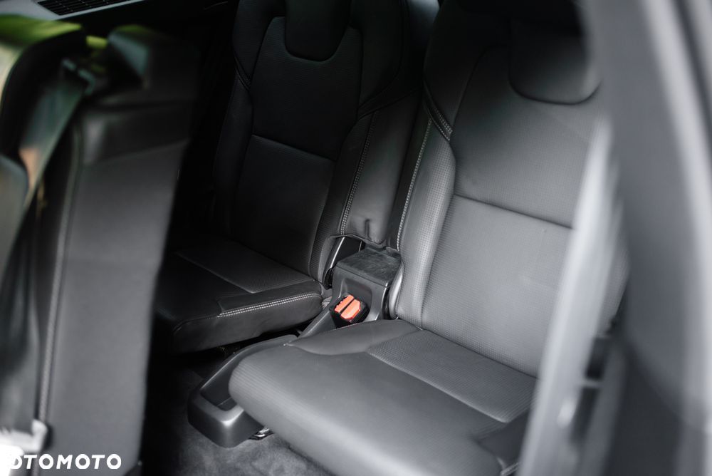 Volvo XC 90 - 24