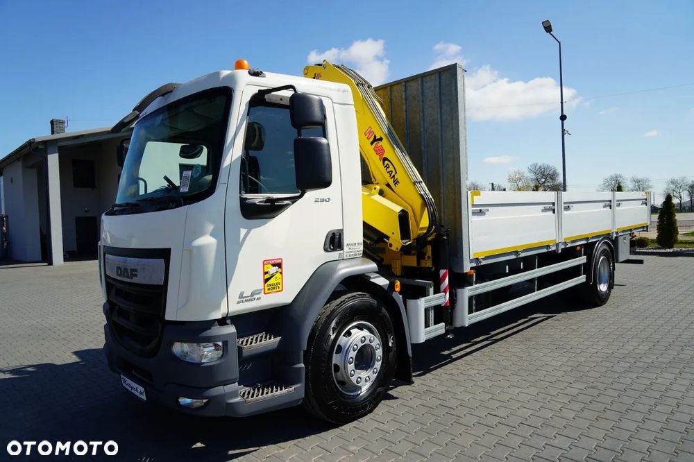 DAF LF 250 / 4X2 / SKRZYNIOWY - 7.30 + HDS HYVA HB 150XE3 / STEROWANIE RADIOWE / ROTATOR / MAX UDŹWIG: 5200 KG / EURO 6 - 9