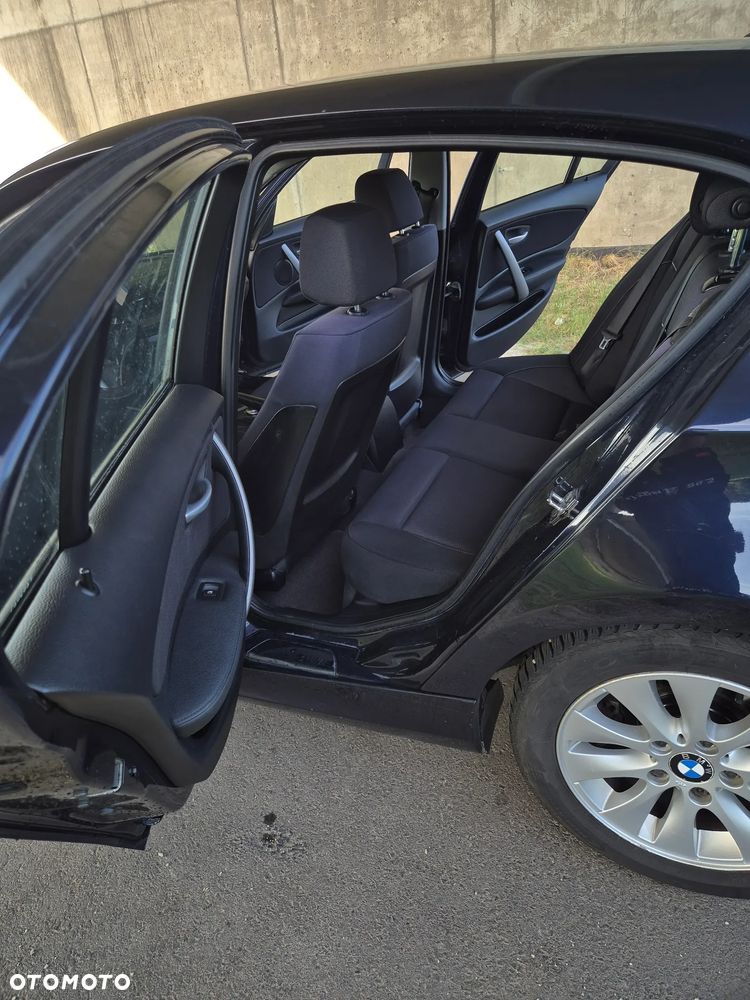 BMW Seria 1 118d DPF - 9