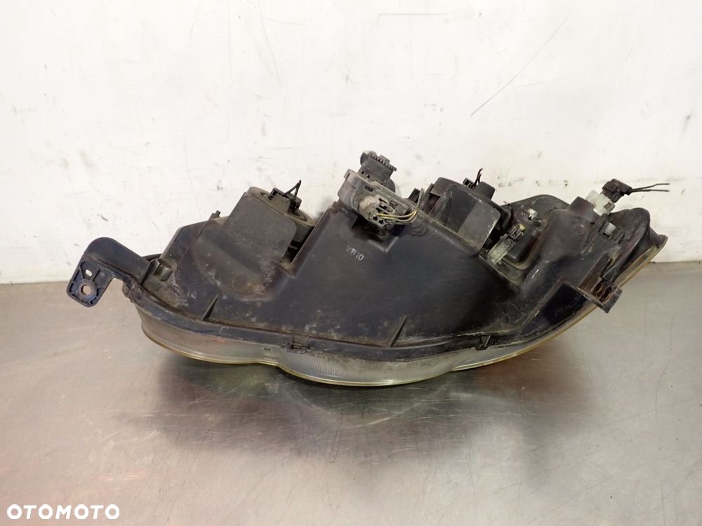 LAMPA PRAWA PRZEDNIA HONDA HR-V - 7