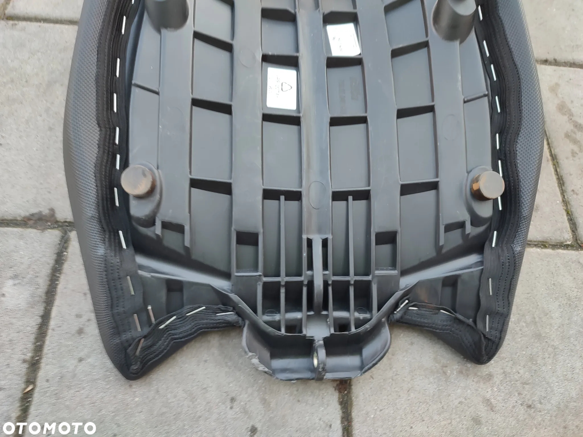 Siedzenie, fotel przód, kanapa kierowcy KTM 690 Duke - 23