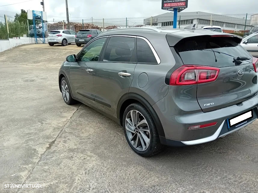 Kia Niro 1.6 GDi HEV EX - 8
