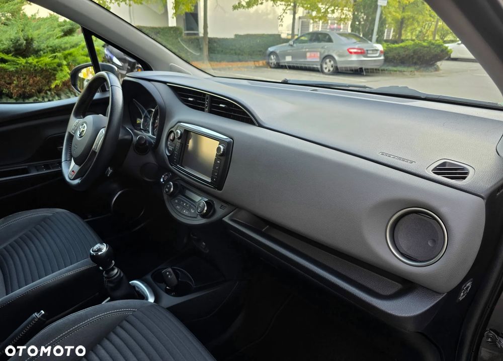 Toyota Yaris - 23