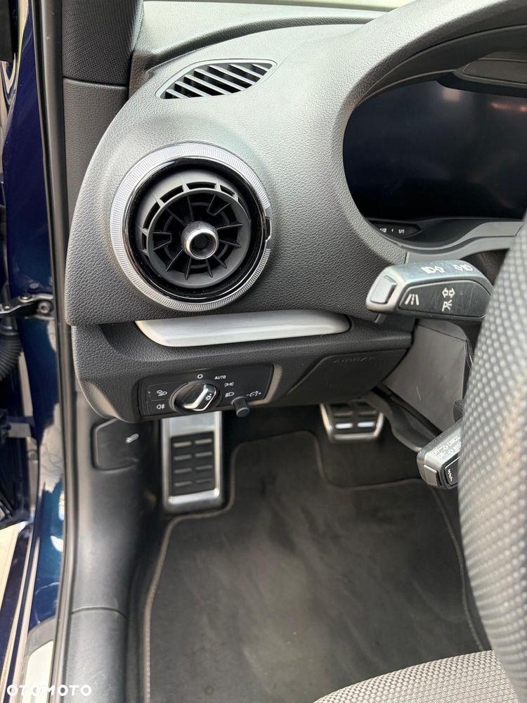 Audi A3 Sportback - 8