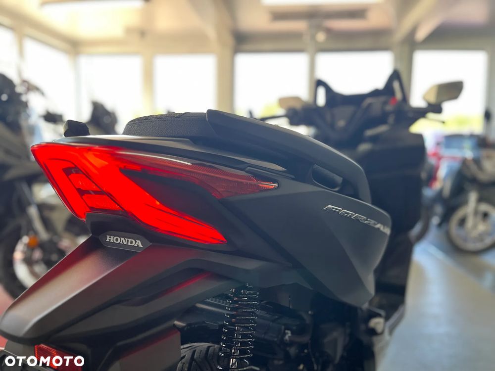 Honda NSS - 12