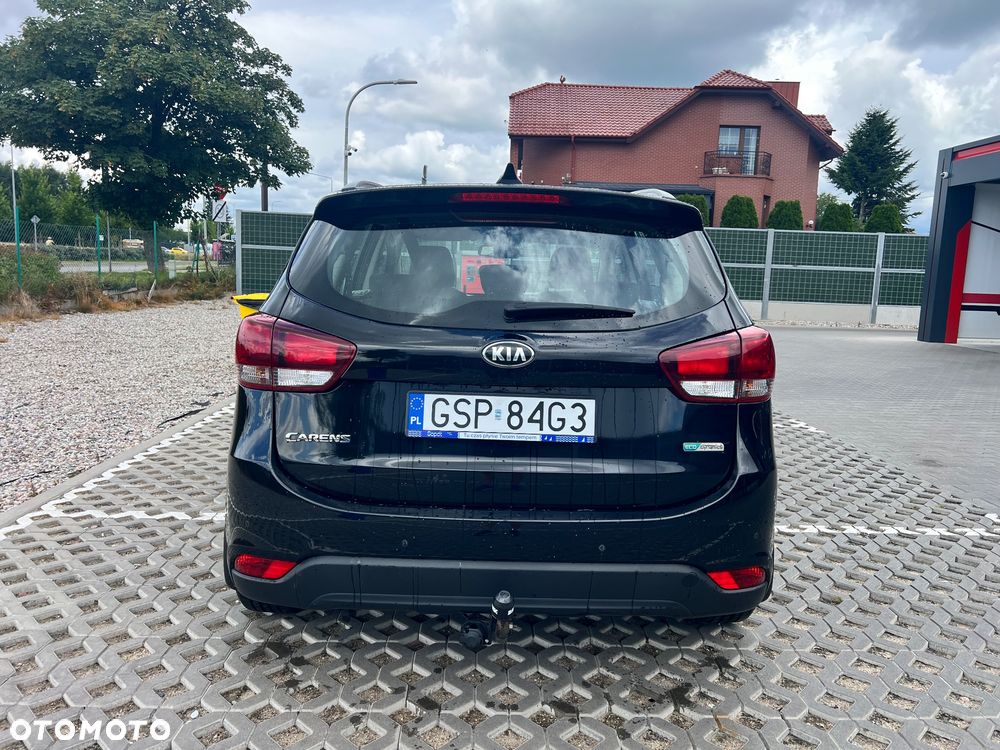 Kia Carens 1.6 GDI L 7os EU6 - 6