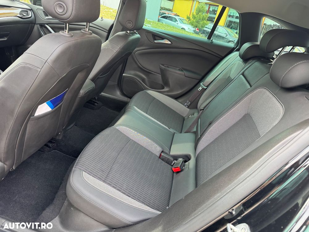 Opel Astra 1.5L Start/Stop Elegance - 9