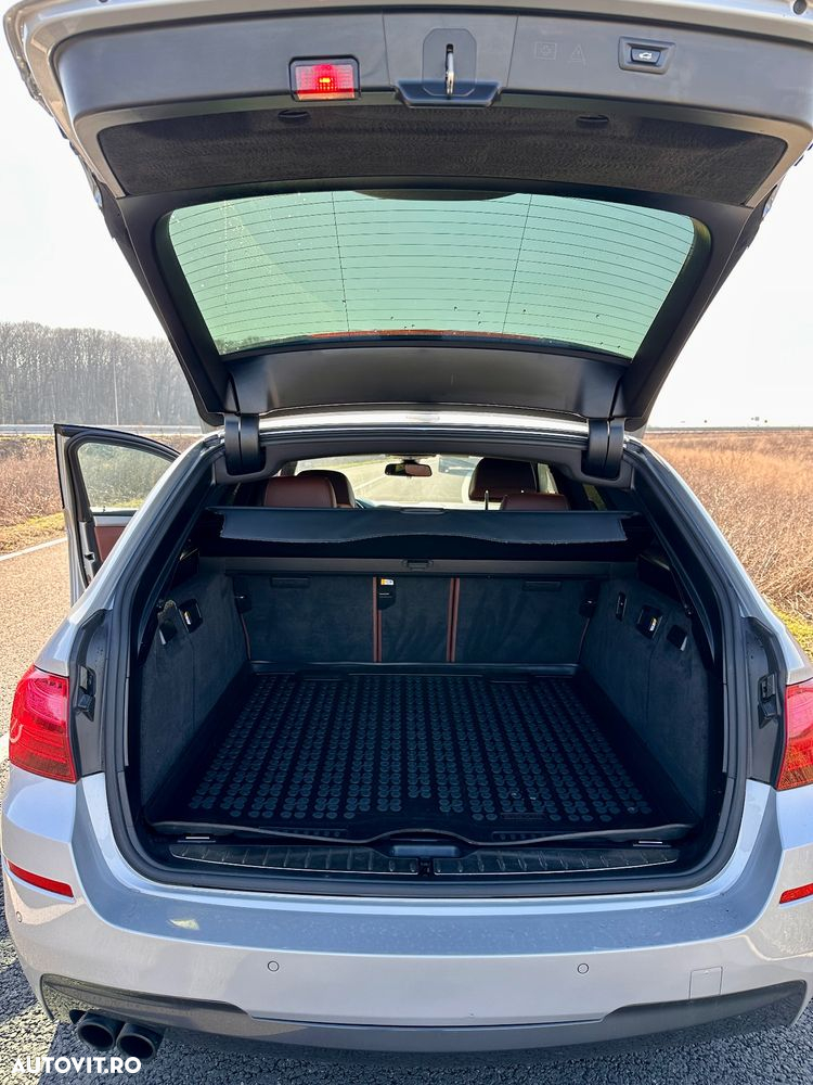 BMW Seria 5 530d Touring Sport-Aut. - 23
