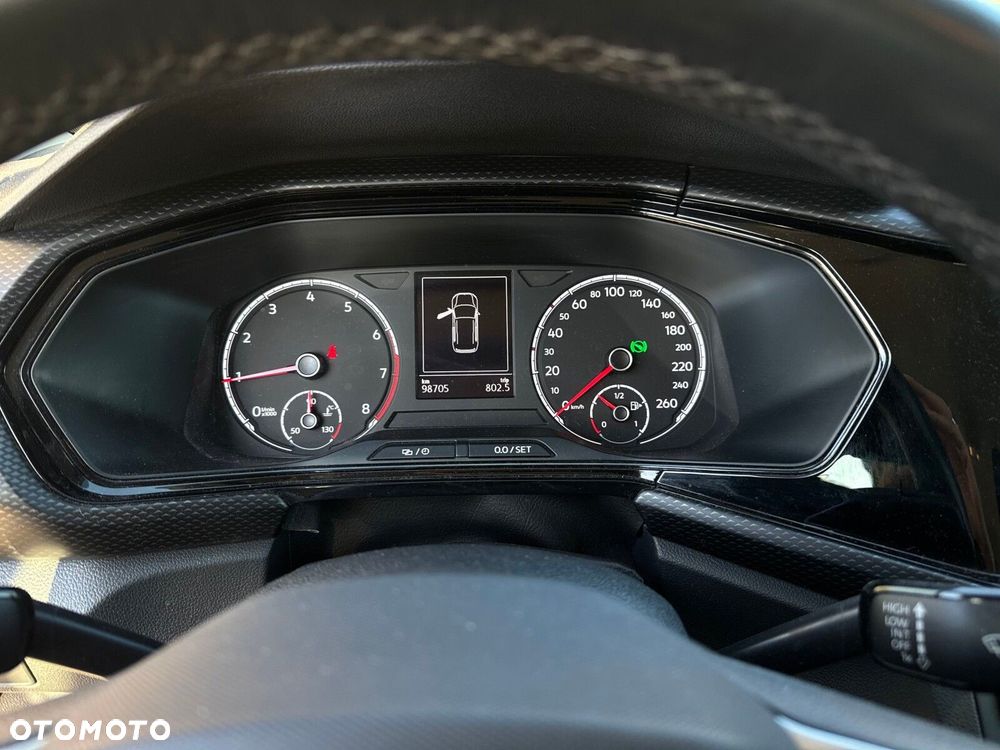 Volkswagen T-Cross - 12