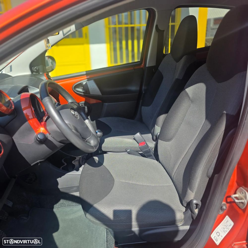Toyota Aygo 1.0 Orange Edition - 15