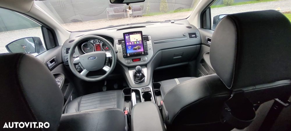Ford Kuga 2.0 TDCi 2x4 Titanium - 18