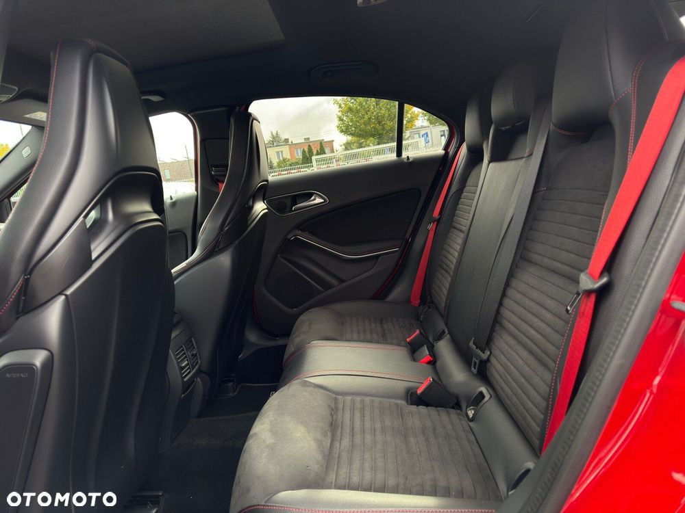 Mercedes-Benz Klasa A AMG 45 4-Matic - 28