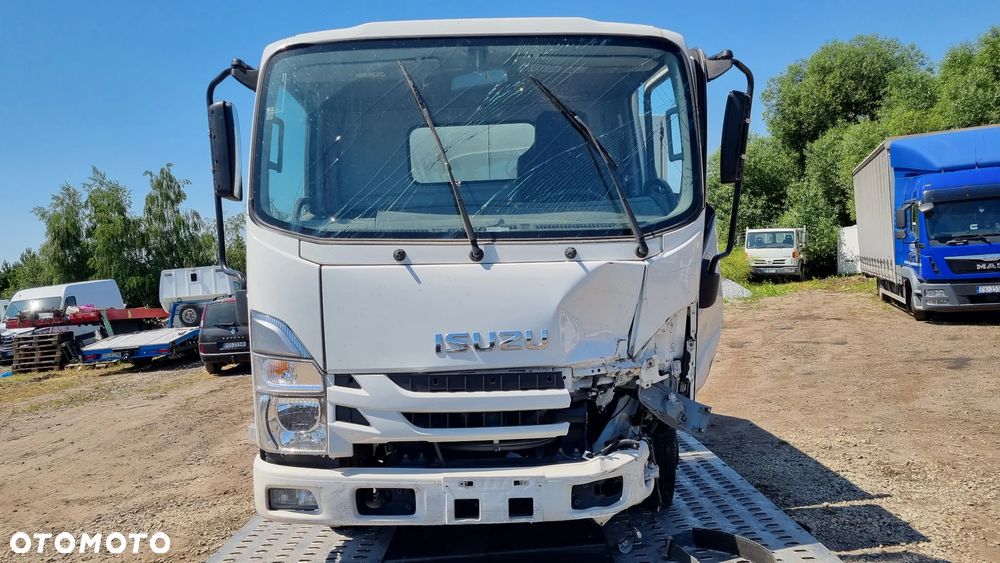 Isuzu N - 8