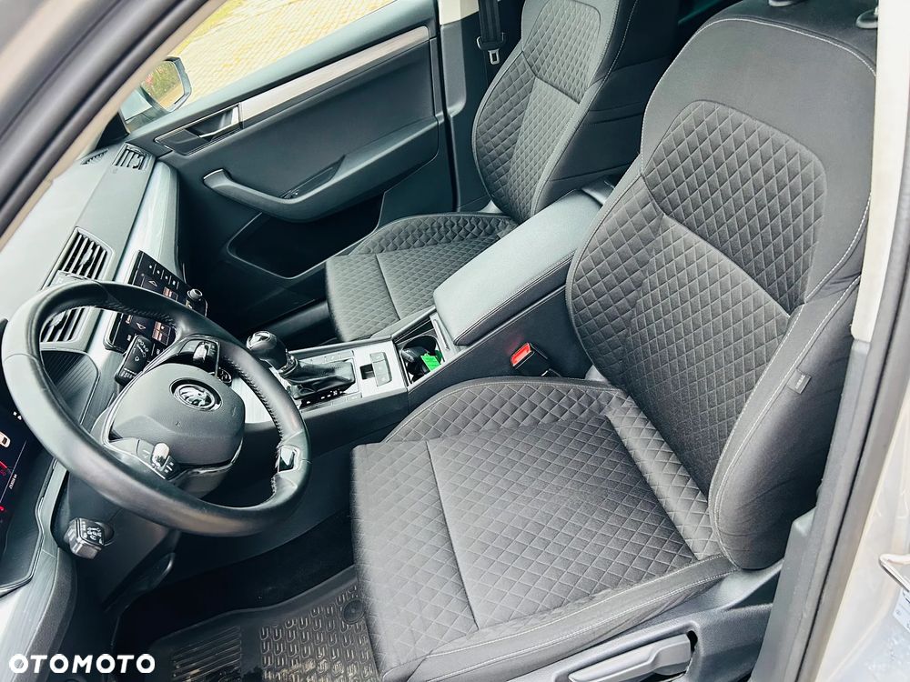 Skoda Superb 2.0 TDI Style DSG7 - 22